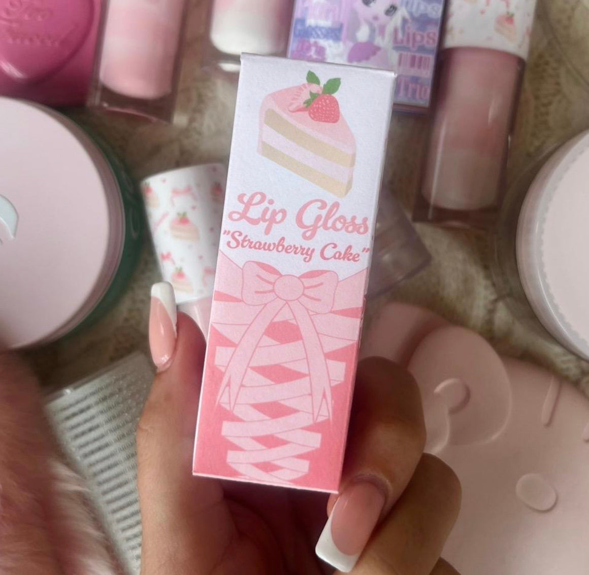Strawberry Cake Lip Gloss - Strawberry Frosting